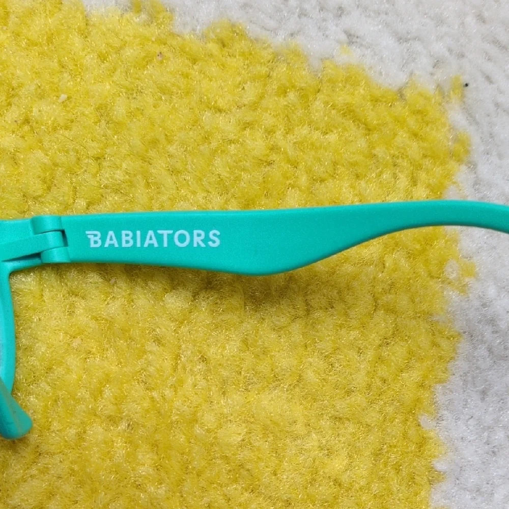 Vibrant Teal Sunglasses